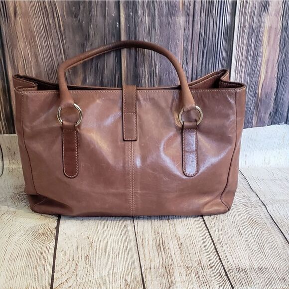 Mania Leather Purse  - Picture 2 of 15